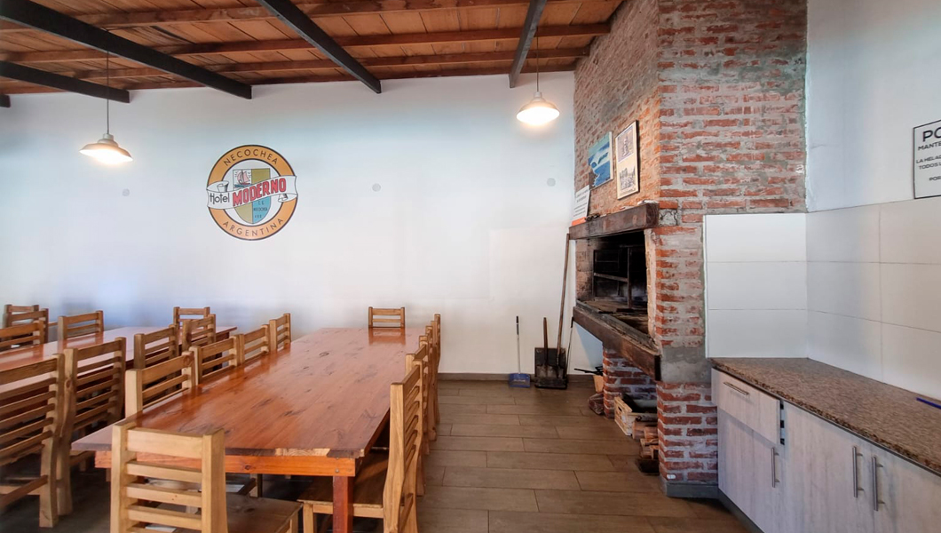 Almuerzo y cena en el hotel